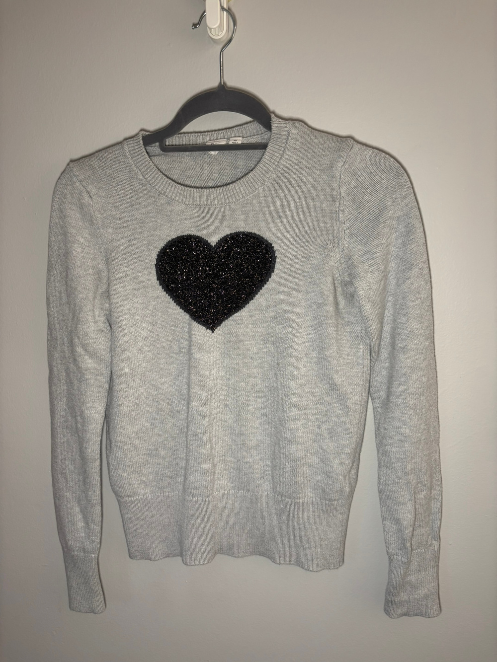 Gap Gray Heart Embellished Sweater Crewneck Size Xs